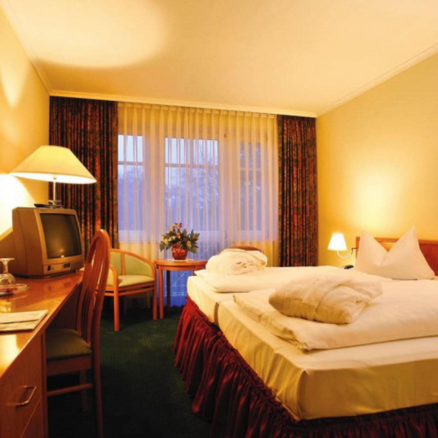 Park Hotel Fasanerie Neustrelitz Εξωτερικό φωτογραφία